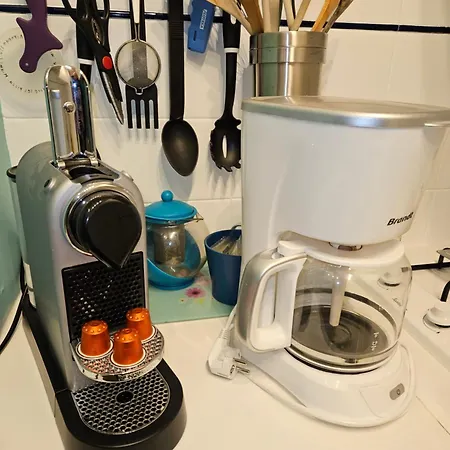 T2 En Duplex Dans Le Centre Historique. Apartment *